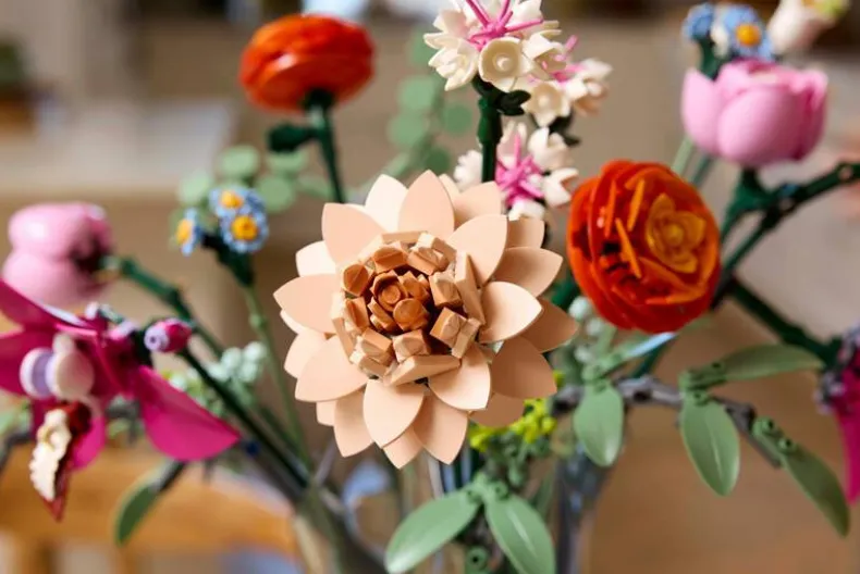 LEGO Botanicals 10342 Roze boeket