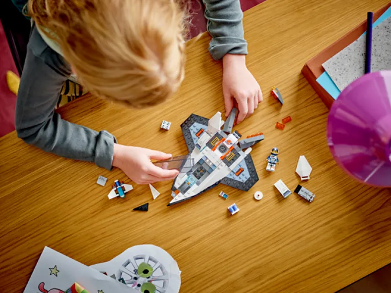 LEGO City 60430 Interstellair ruimteschip