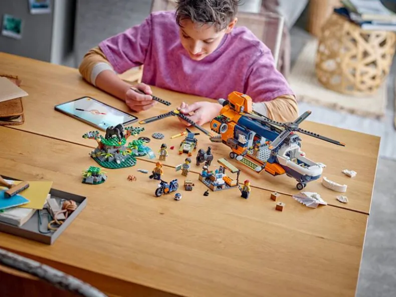 LEGO City 60437 Jungleonderzoekers: helikopter bij de basis