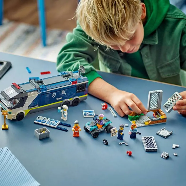 LEGO City 60418 Politielaboratorium in truck