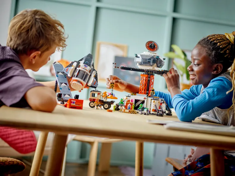 LEGO City 60434 Ruimtebasis en raketlanceringsplatform