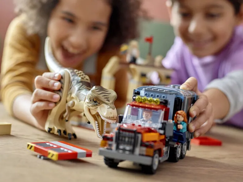 LEGO Jurassic World 76948 T. Rex & Atrociraptor Dinosaurus Ontsnapping