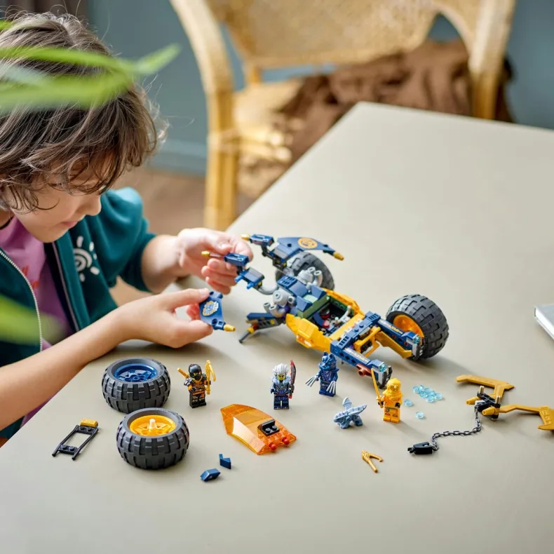 LEGO Ninjago 71811  Arins ninjaterreinbuggy