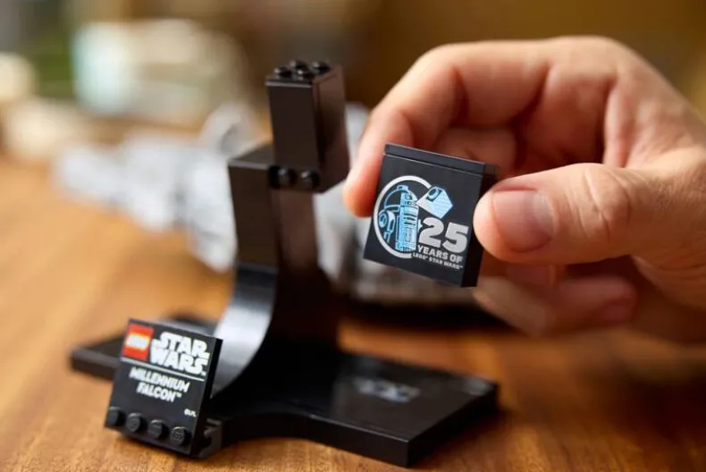 LEGO Star Wars 75375 Millennium Falcon