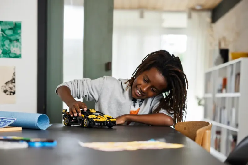 LEGO Technic 42151 Bugatti Bolide