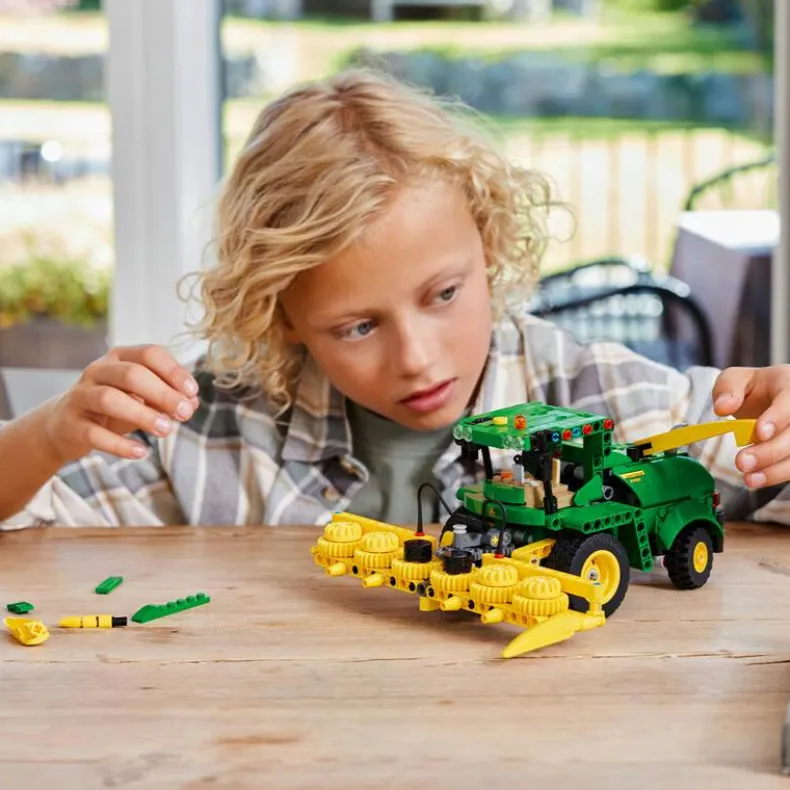 LEGO Technic 42168 John Deere 9700 Forage Harvester