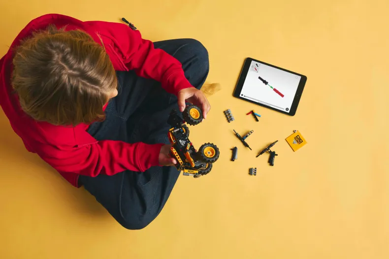 LEGO Technic 42199 Monster Jam™ DIGatron™ pull-back