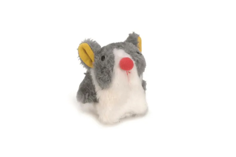 Pluche konijn trillend