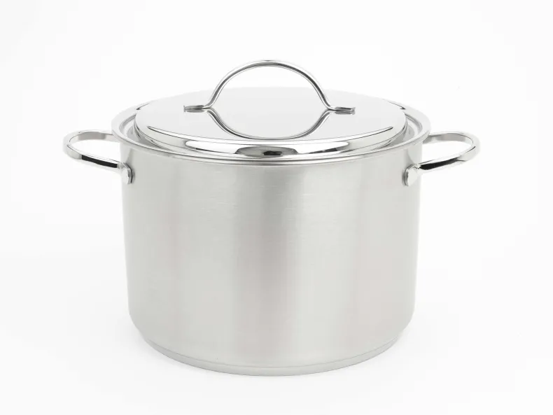 Soeppot met deksel 24 cm